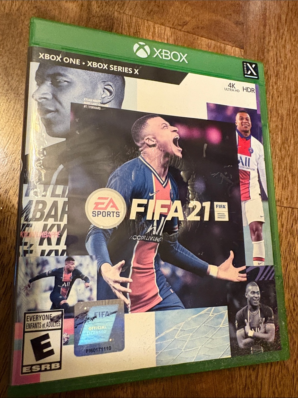Xbox FIFA 21 (Xbox One / Series X) - Green Case, Black/Blue/Red Cover(NEW)